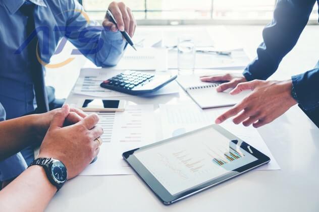 Quyết định người đại diện và giám đốc công ty